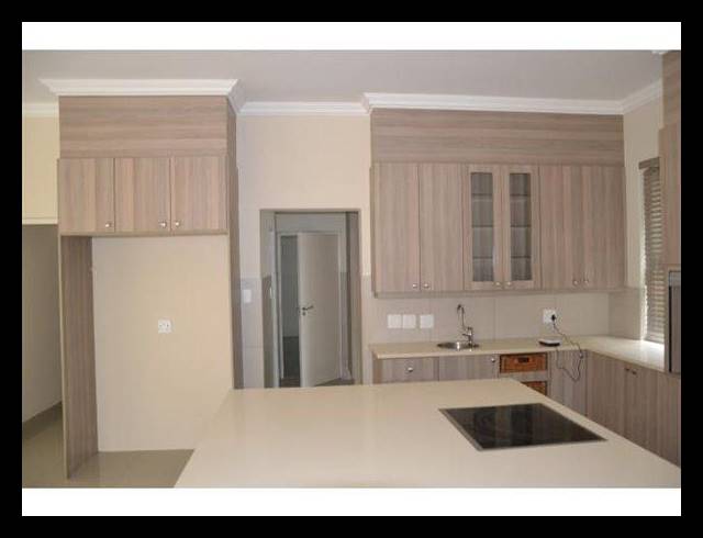 3 BEDROOM PROPERTY TO RENT IN BROOKLYN